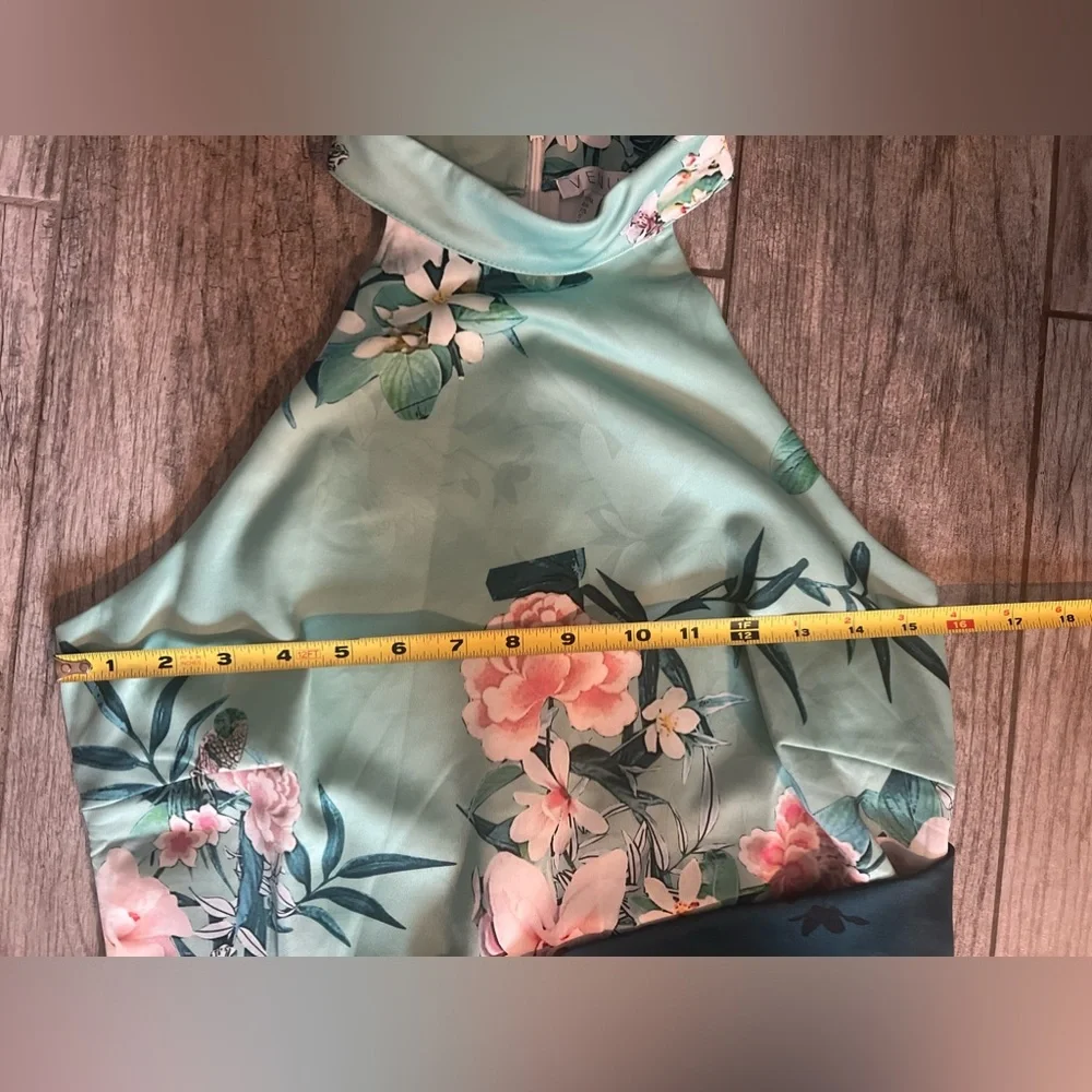 Halter style green flower dress Medium by Venus - Picture 12 of 17